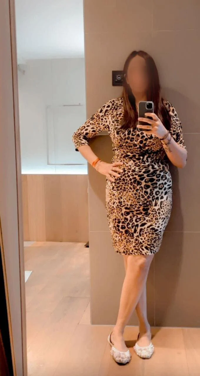 Call Girls in Vadodara