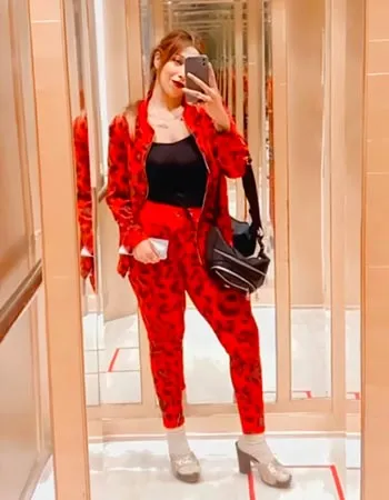 Call Girls service in Vadodara